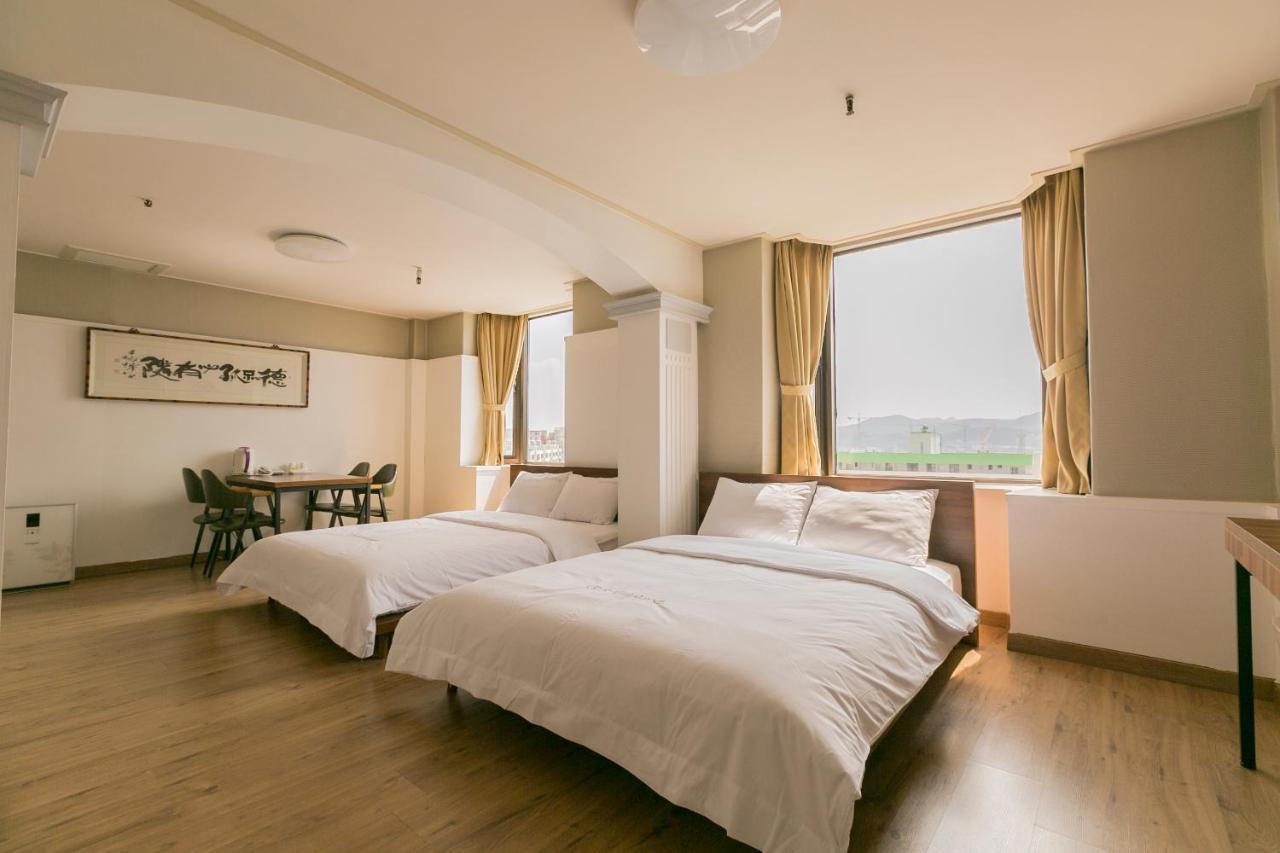 Chungmu Beach Hotel Tongyeong Zewnętrze zdjęcie