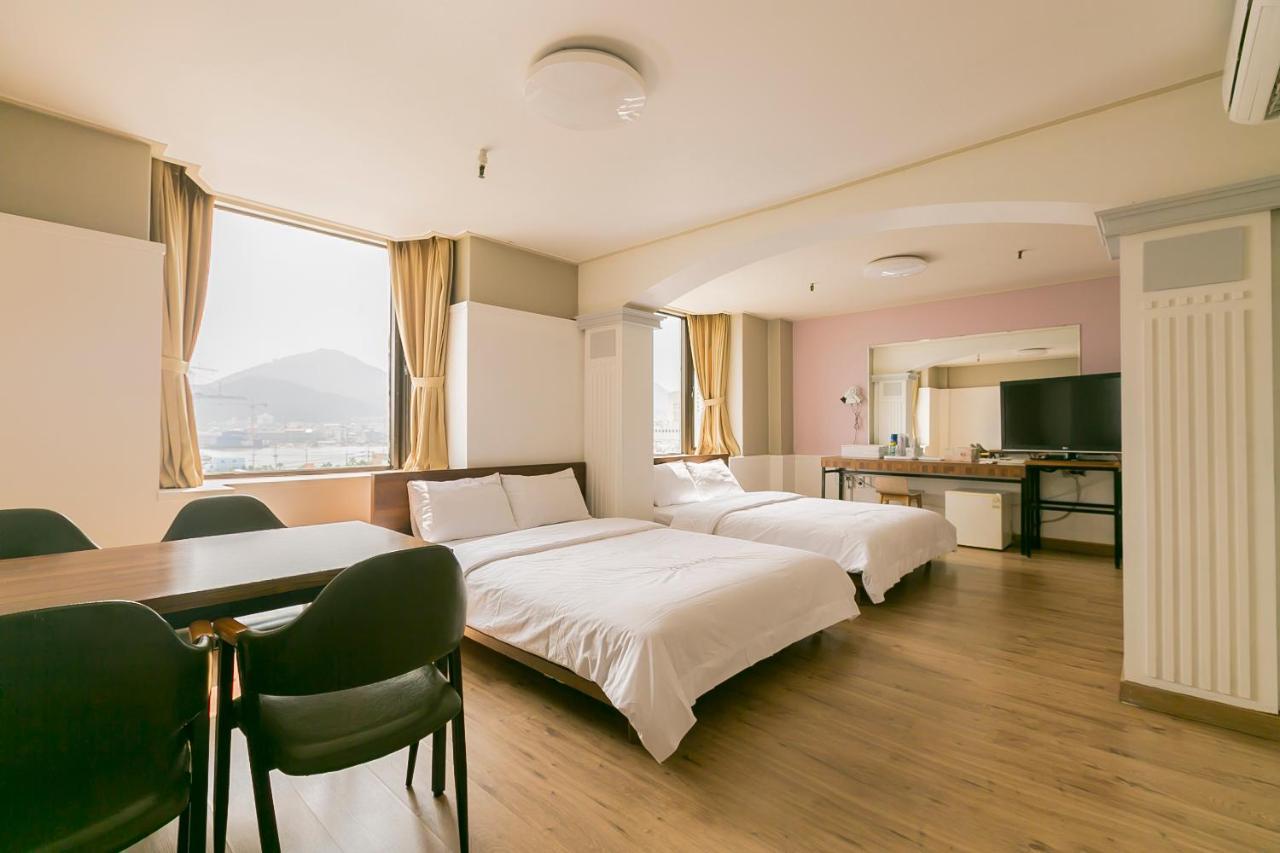 Chungmu Beach Hotel Tongyeong Zewnętrze zdjęcie