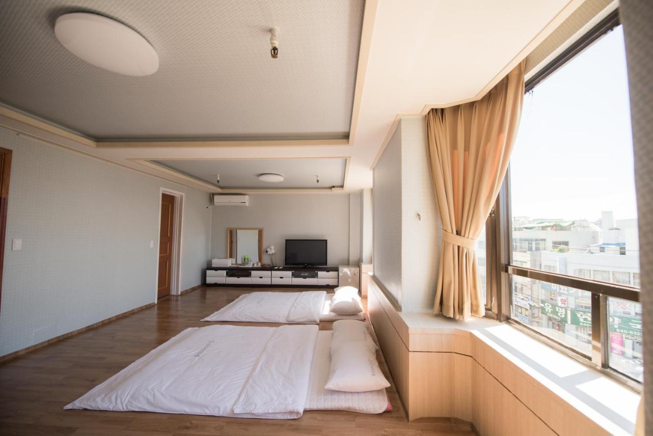 Chungmu Beach Hotel Tongyeong Zewnętrze zdjęcie